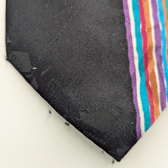 Vibrant Gianfranco Ruffini Italy Men's Ties - Picture 7 of 8